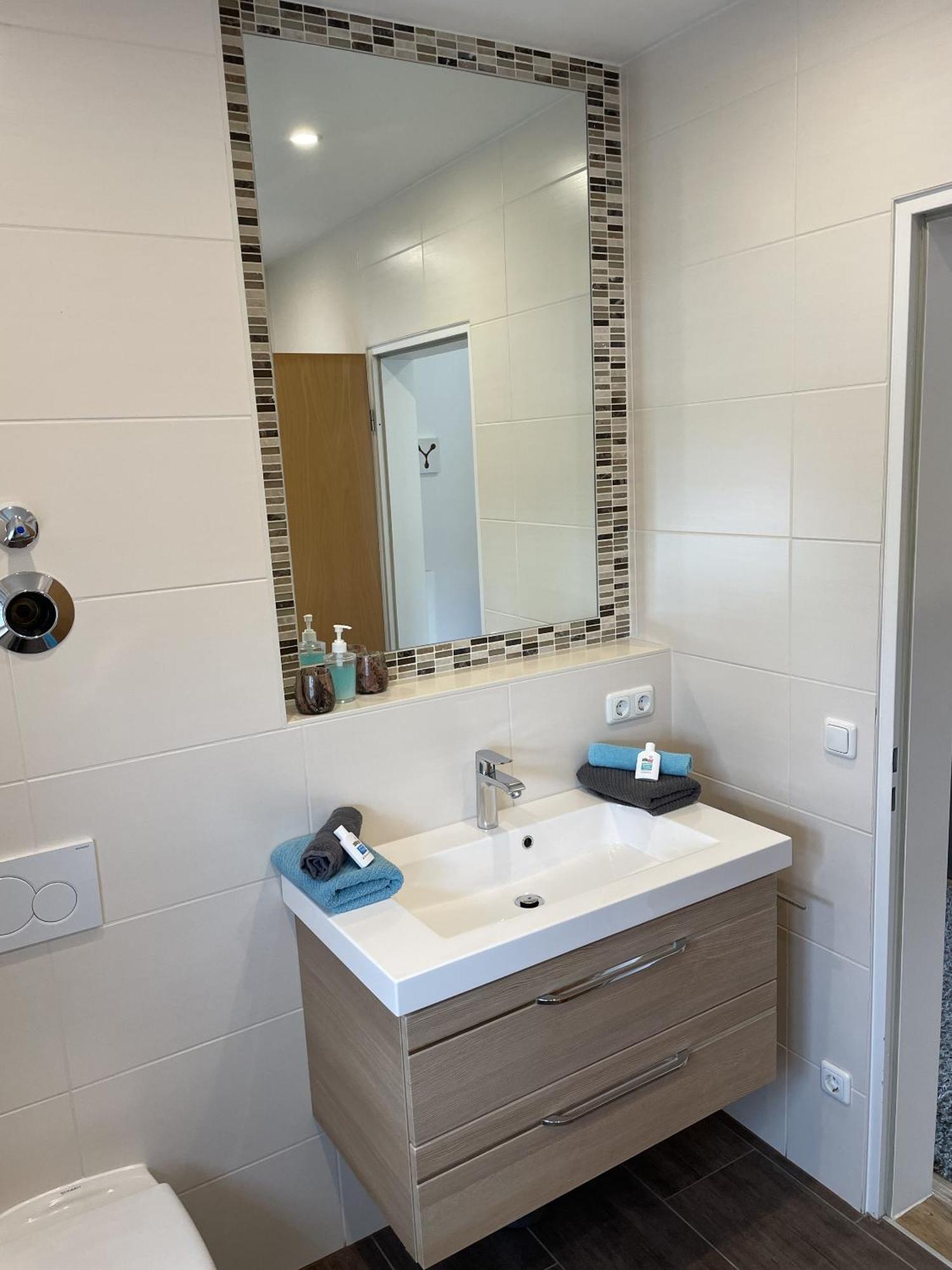 Festl - Naehe Messe Muenchen, Therme Erding *